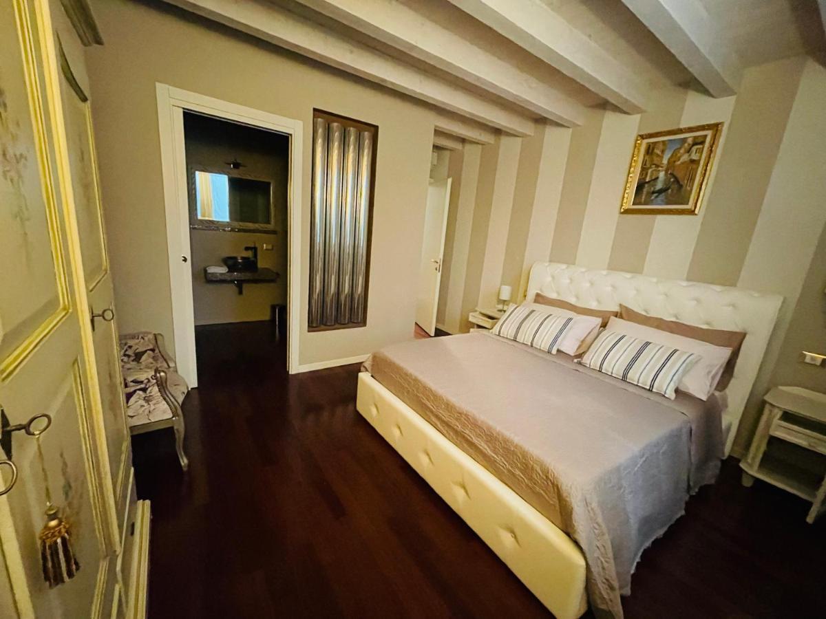 Apartament Desehouse Desenzano del Garda Zewnętrze zdjęcie