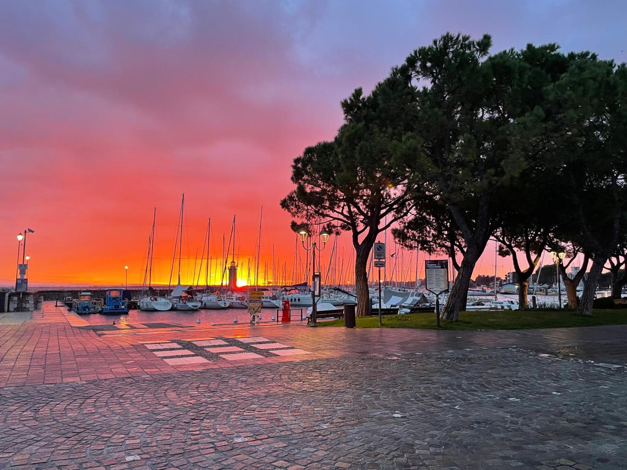 Apartament Desehouse Desenzano del Garda Zewnętrze zdjęcie